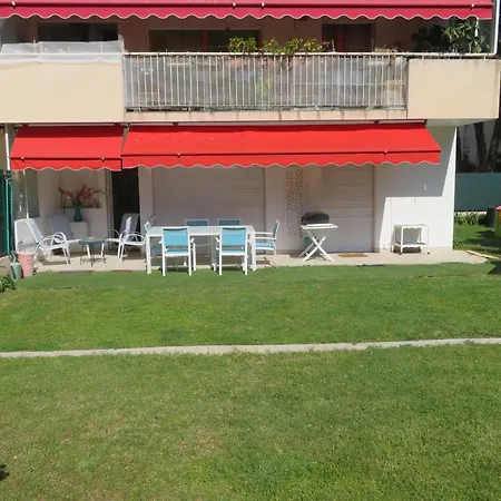 Superbe Rez De Jardin Dans Résidence Au Calme Appartement *